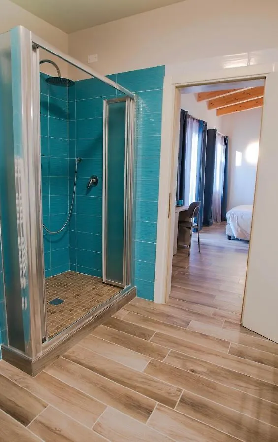 Hotel Cavallo Bianco Reggiolo 3*,  Italien